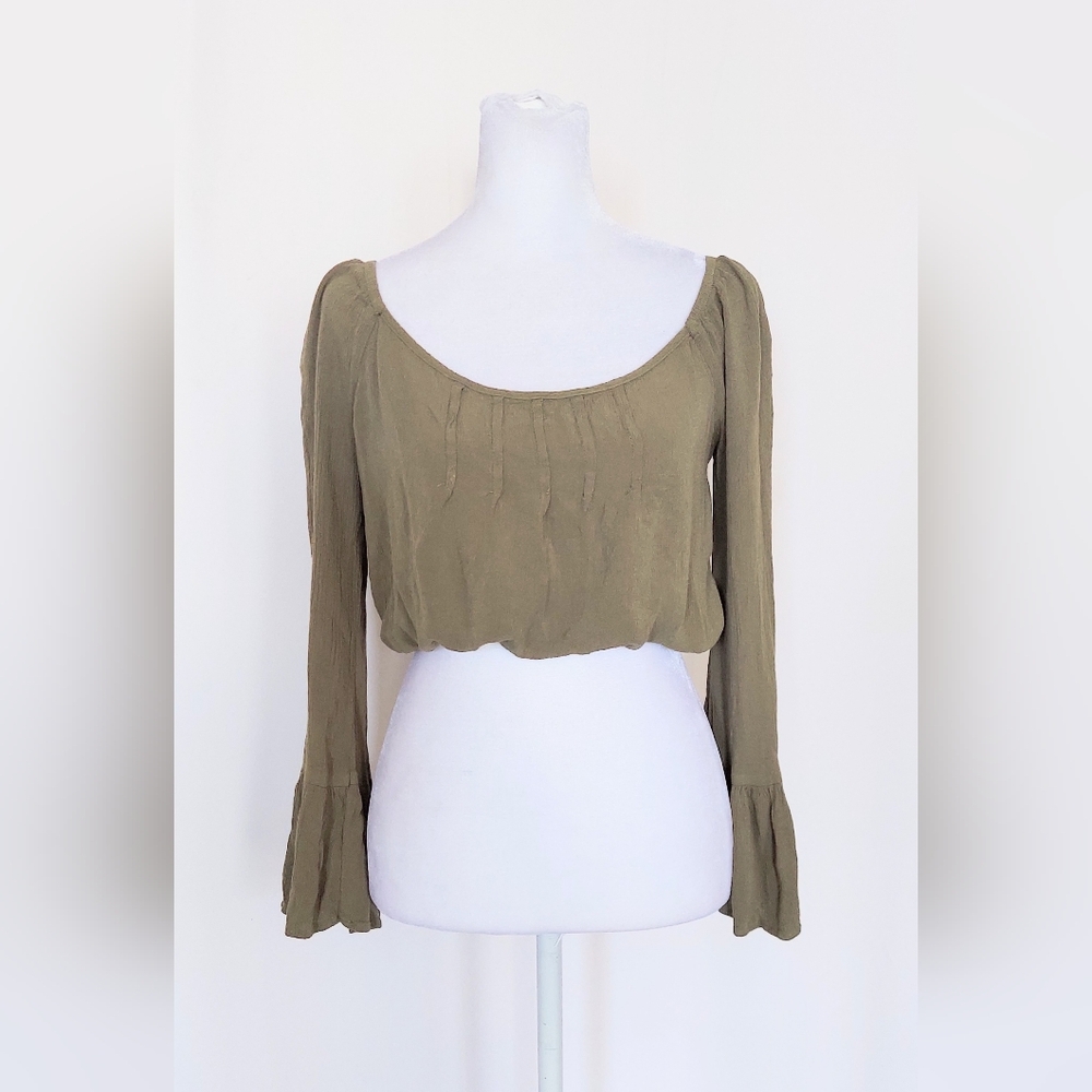 LA Hearts Bell Sleeve Peasant Style Crop Top Blouse Green Size XS